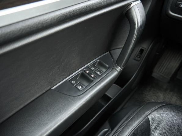 Volkswagen Touareg II Рестайлинг с пробегом 2014 года, цена 2 400 000 рублей, 168012 км, внедорожник, Автокод Объявления