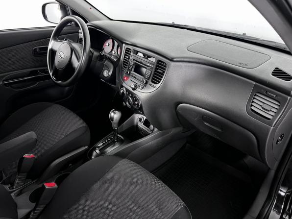Kia Rio II Рестайлинг с пробегом 2011 года, цена 650 000 рублей, 211866 км, хэтчбек, Автокод Объявления