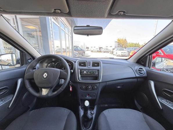 Renault Logan II с пробегом 2018 года, цена 499 900 рублей, 279088 км, седан, Автокод Объявления