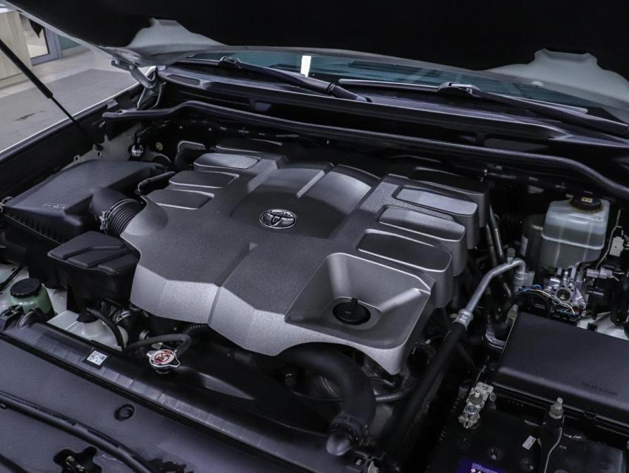 Toyota Land Cruiser 200 Series Рестайлинг 2 Красноярск  - изображение 39