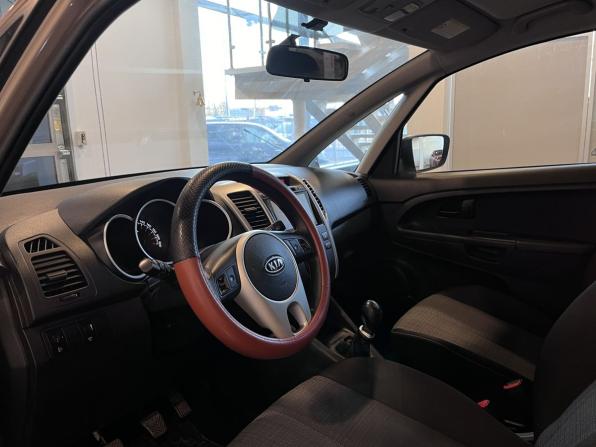 Kia Venga I с пробегом 2012 года, цена 761 000 рублей, 181610 км, компактвэн, Автокод Объявления