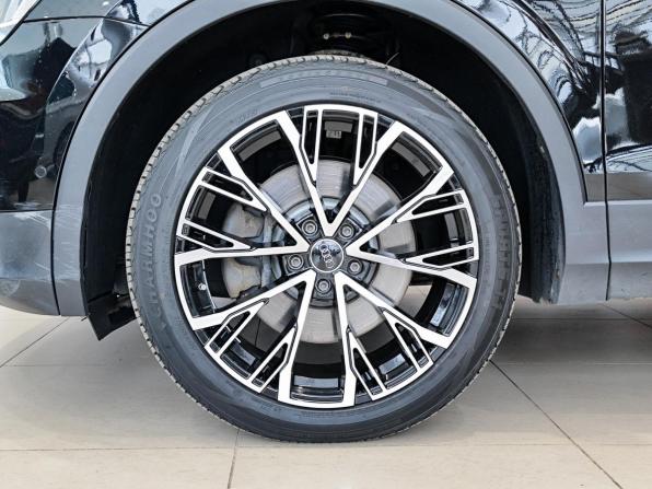 Volkswagen Tiguan II с пробегом 2018 года, цена 2 930 000 рублей, 143650 км, внедорожник, Автокод Объявления