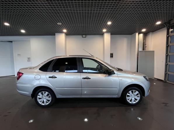 Lada (ВАЗ) Granta I Рестайлинг с пробегом 2019 года, цена 576 000 рублей, 132855 км, седан, Автокод Объявления