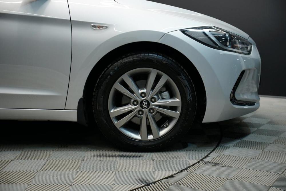 Hyundai Elantra VI (AD) Крым  - изображение 28