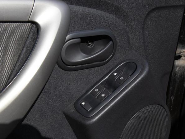 Renault Duster I с пробегом 2014 года, цена 978 000 рублей, 98000 км, внедорожник, Автокод Объявления
