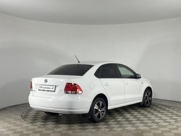 Volkswagen Polo V с пробегом 2015 года, цена 899 000 рублей, 108000 км, седан, Автокод Объявления