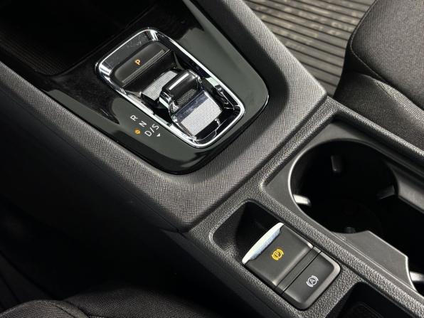 Skoda Octavia IV (A8) с пробегом 2022 года, цена 2 350 000 рублей, 74918 км, лифтбек, Автокод Объявления