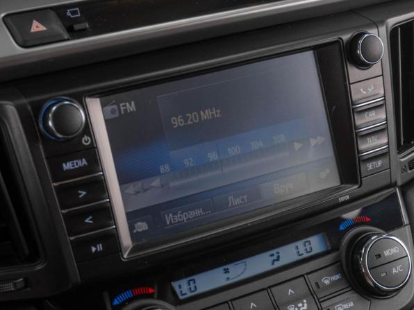 Toyota RAV4 IV (XA40) Рестайлинг с пробегом 2017 года, цена 2 999 000 рублей, 137463 км, внедорожник, Автокод Объявления