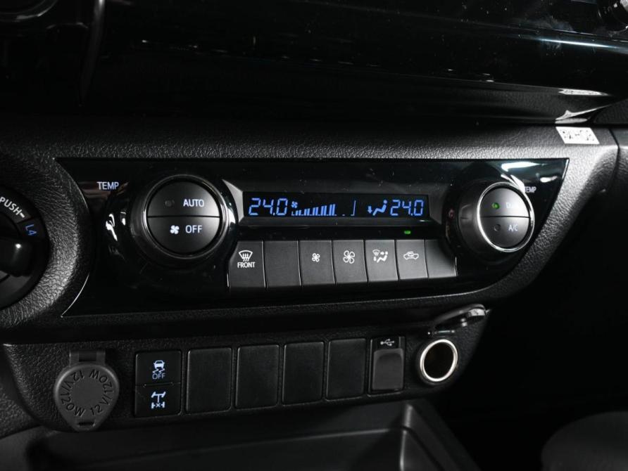 Toyota Hilux VIII Рестайлинг 2 Ростов-на-Дону  - изображение 15