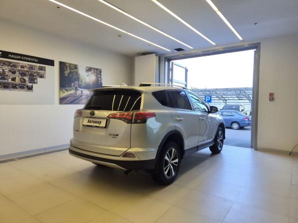 Toyota RAV4 IV (XA40) Рестайлинг с пробегом 2017 года, цена 2 340 000 рублей, 188000 км, внедорожник, Автокод Объявления
