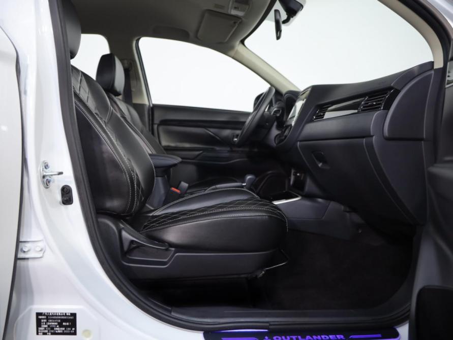 Mitsubishi Outlander III Рестайлинг 3 Санкт-Петербург  - изображение 24