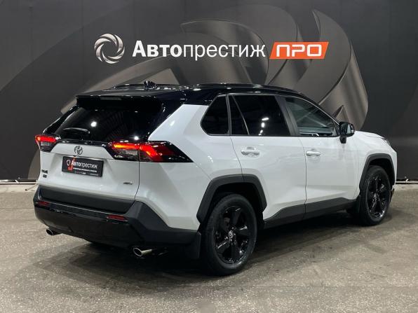 Toyota RAV4 V (XA50) с пробегом 2022 года, цена 3 630 000 рублей, 48800 км, внедорожник, Автокод Объявления
