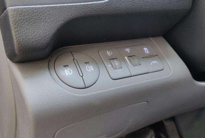 Hyundai H-1 II с пробегом 2015 года, цена 1 700 000 рублей, 352777 км, минивэн, Автокод Объявления