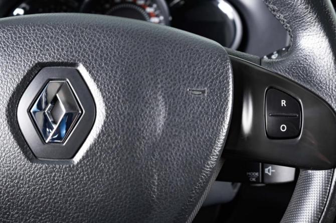 Renault Sandero II с пробегом 2015 года, цена 849 000 рублей, 92042 км, хэтчбек, Автокод Объявления