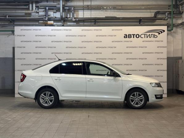 Skoda Rapid I Рестайлинг с пробегом 2018 года, цена 979 000 рублей, 195657 км, лифтбек, Автокод Объявления