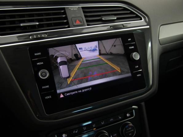 Volkswagen Tiguan II с пробегом 2019 года, цена 2 349 000 рублей, 87378 км, внедорожник, Автокод Объявления