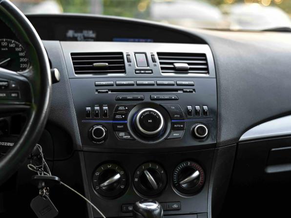 Mazda 3 II (BL) Рестайлинг с пробегом 2012 года, цена 760 000 рублей, 240998 км, хэтчбек, Автокод Объявления