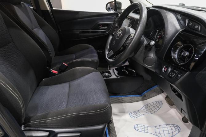 Toyota Vitz III (XP130) Рестайлинг 2 с пробегом 2018 года, цена 999 000 рублей, 140200 км, хэтчбек, Автокод Объявления