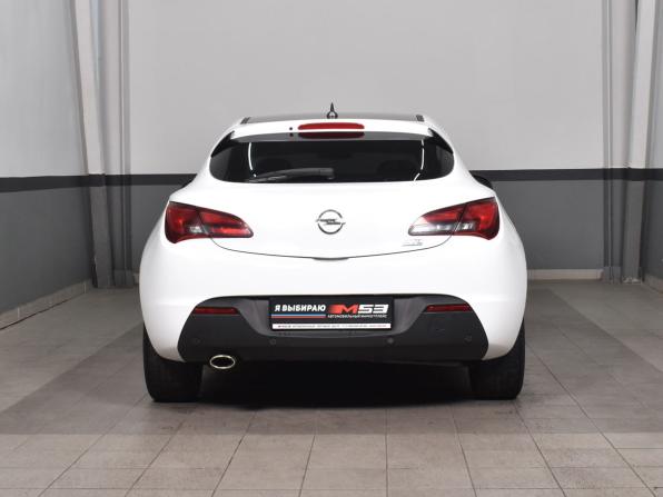 Opel Astra J Рестайлинг с пробегом 2013 года, цена 899 995 рублей, 201318 км, хэтчбек, Автокод Объявления