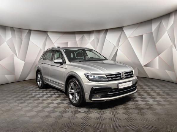 Volkswagen Tiguan II с пробегом 2019 года, цена 2 900 000 рублей, 134284 км, внедорожник, Автокод Объявления