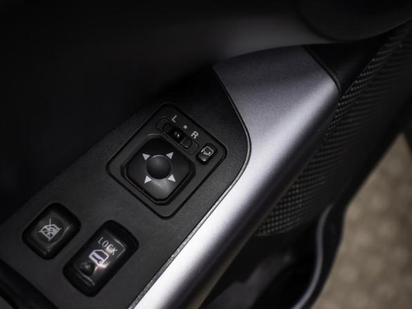 Mitsubishi Outlander II Рестайлинг с пробегом 2010 года, цена 898 000 рублей, 222868 км, внедорожник, Автокод Объявления