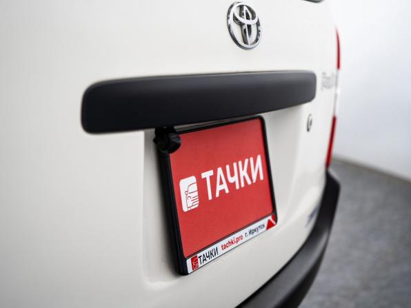 Toyota Probox I Рестайлинг с пробегом 2018 года, цена 890 500 рублей, 110131 км, универсал, Автокод Объявления