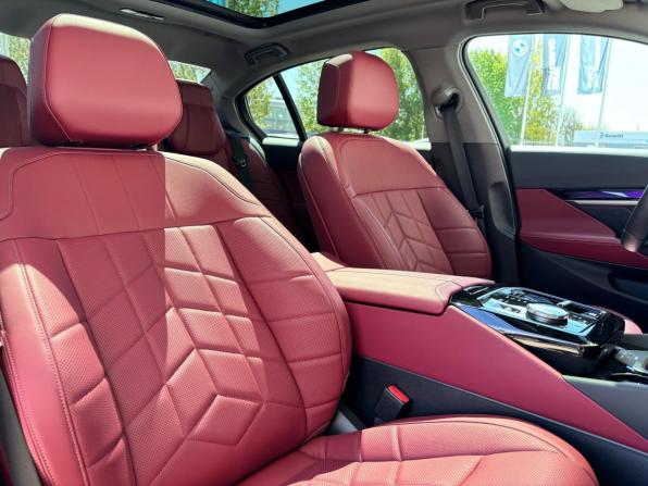 BMW 5 серии VIII (G60/G61/G68) с пробегом 2024 года, цена 6 490 000 рублей, 82531 км, седан, Автокод Объявления