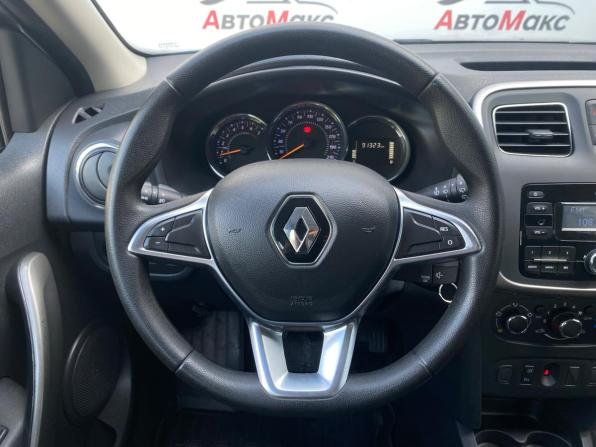 Renault Sandero II Рестайлинг с пробегом 2020 года, цена 1 000 000 рублей, 91322 км, хэтчбек, Автокод Объявления