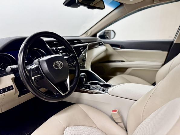 Toyota Camry VIII (XV70) с пробегом 2019 года, цена 2 880 000 рублей, 152442 км, седан, Автокод Объявления