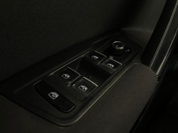 Volkswagen Tiguan II с пробегом 2017 года, цена 1 849 000 рублей, 215347 км, внедорожник, Автокод Объявления