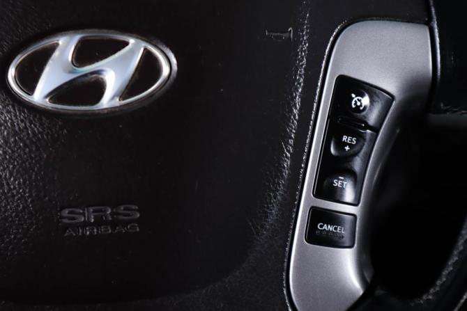 Hyundai Santa Fe II Рестайлинг с пробегом 2011 года, цена 1 354 000 рублей, 253696 км, внедорожник, Автокод Объявления
