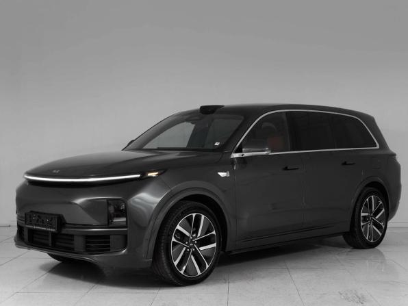 Li Auto (Lixiang) L9 I Рестайлинг с пробегом 2025 года, цена 8 979 000 рублей, 10 км, внедорожник, Автокод Объявления