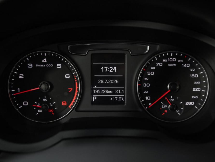 Audi Q3 I (8U) Рестайлинг Санкт-Петербург  - изображение 13