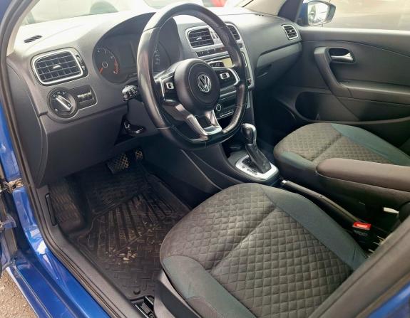 Volkswagen Polo V Рестайлинг с пробегом 2019 года, цена 1 470 000 рублей, 111100 км, седан, Автокод Объявления