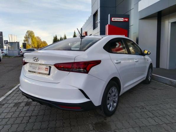 Hyundai Solaris II Рестайлинг с пробегом 2022 года, цена 1 608 540 рублей, 85000 км, седан, Автокод Объявления