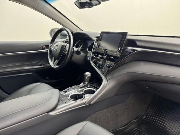 Toyota Camry VIII (XV70) Рестайлинг с пробегом 2021 года, цена 3 295 000 рублей, 74242 км, седан, Автокод Объявления