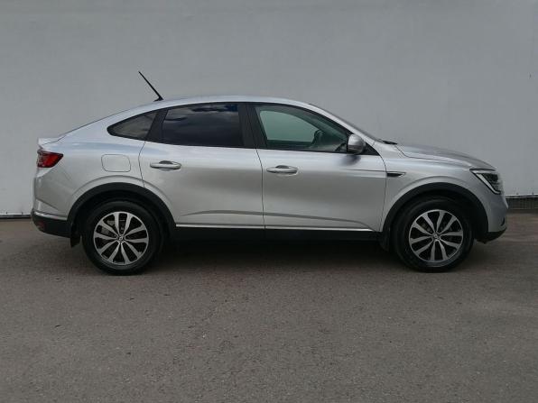Renault Arkana I с пробегом 2020 года, цена 1 780 000 рублей, 42234 км, внедорожник, Автокод Объявления