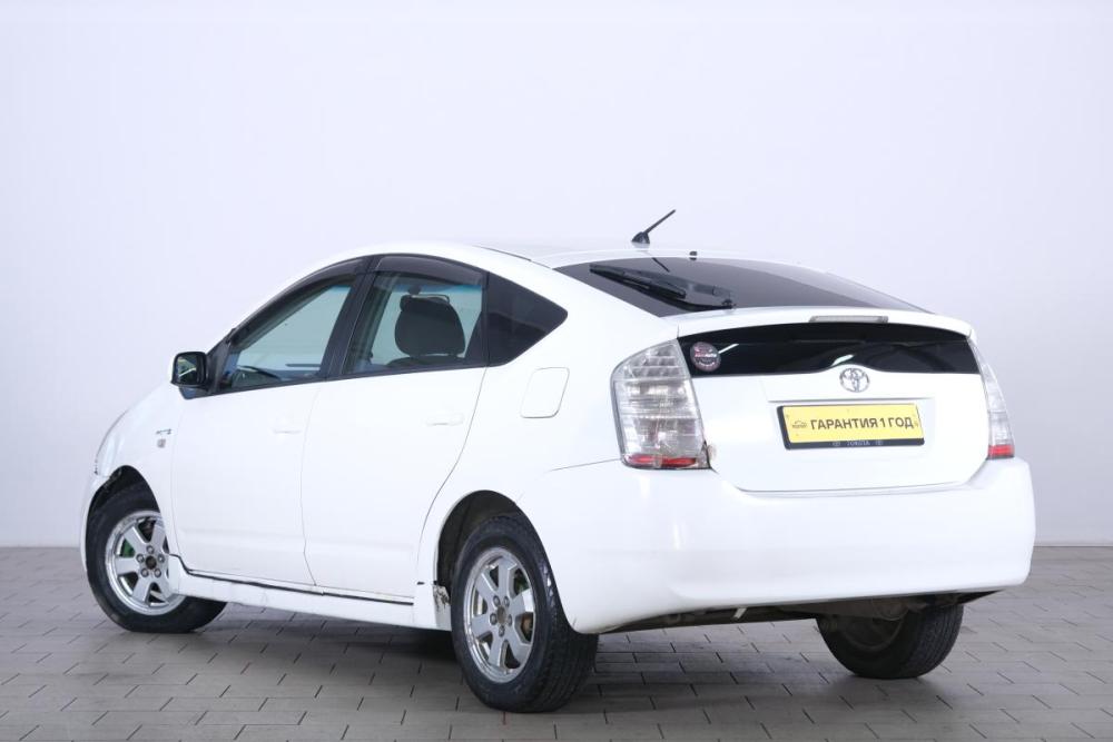 Toyota Prius II Рестайлинг (XW20) Омск  - изображение 5