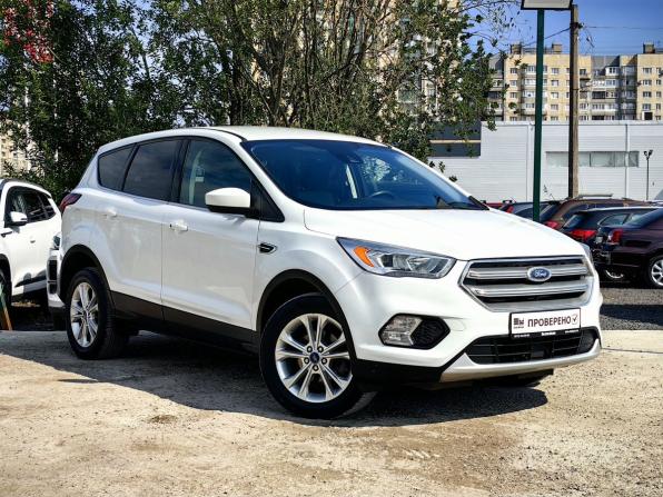 Ford Escape III Рестайлинг с пробегом 2018 года, цена 1 329 000 рублей, 137000 км, внедорожник, Автокод Объявления