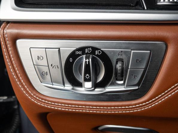 BMW 7 серии VI (G11/G12) с пробегом 2016 года, цена 4 700 000 рублей, 167010 км, седан, Автокод Объявления