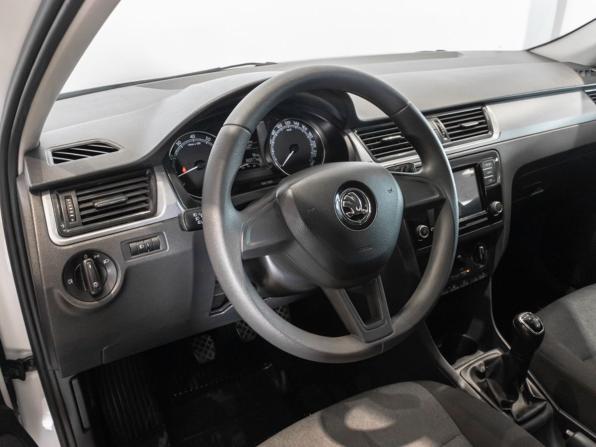Skoda Rapid I Рестайлинг с пробегом 2019 года, цена 1 060 000 рублей, 160377 км, лифтбек, Автокод Объявления
