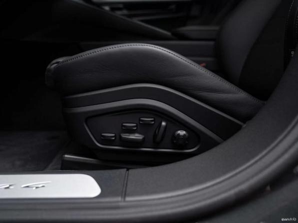 Porsche Panamera III с пробегом 2023 года, цена 18 990 000 рублей, 45 км, лифтбек, Автокод Объявления