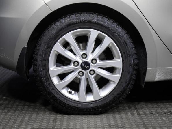 Kia Ceed II Рестайлинг с пробегом 2017 года, цена 1 237 500 рублей, 195035 км, хэтчбек, Автокод Объявления