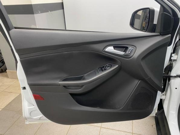 Ford Focus III Рестайлинг с пробегом 2017 года, цена 619 000 рублей, 143000 км, универсал, Автокод Объявления