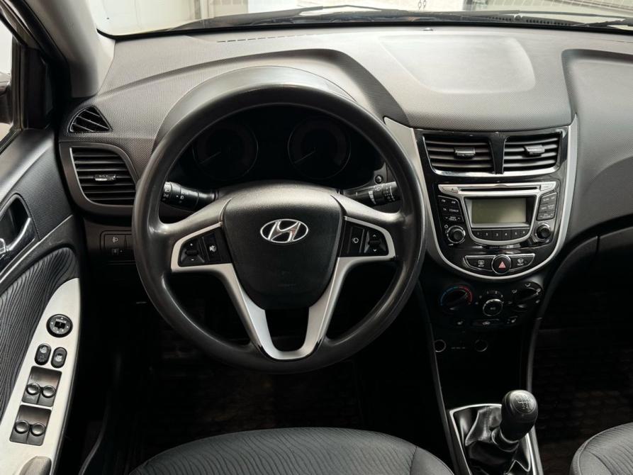 Hyundai Solaris I Санкт-Петербург  - изображение 16