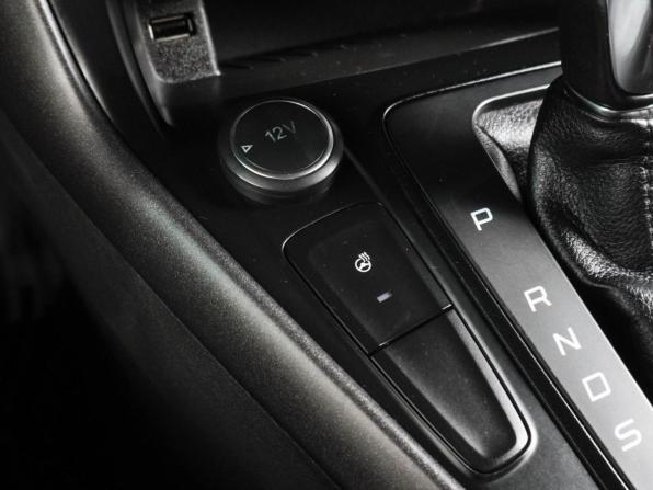 Ford Focus III Рестайлинг с пробегом 2015 года, цена 999 000 рублей, 167558 км, седан, Автокод Объявления