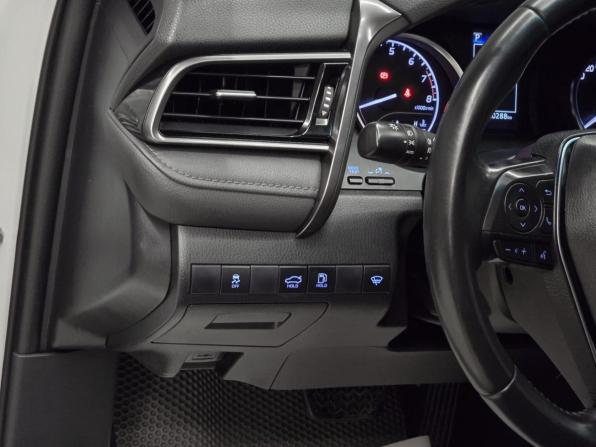 Toyota Camry VIII (XV70) Рестайлинг с пробегом 2021 года, цена 2 759 000 рублей, 120000 км, седан, Автокод Объявления