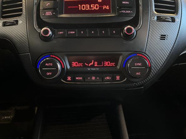 Kia Cerato III Рестайлинг (Classic) с пробегом 2017 года, цена 1 380 000 рублей, 114457 км, седан, Автокод Объявления