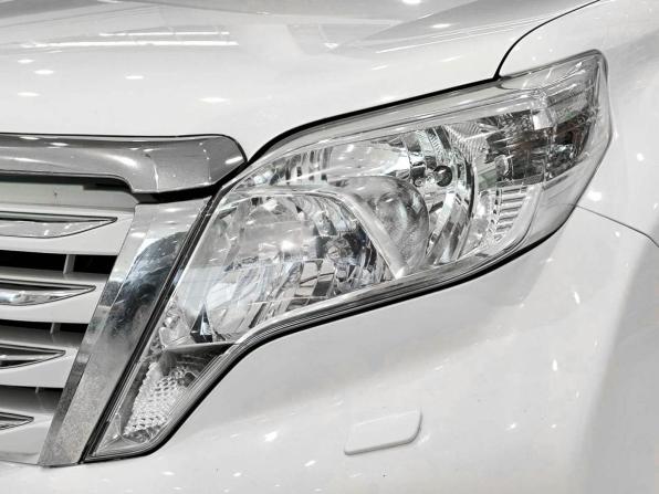 Toyota Land Cruiser Prado 150 Series Рестайлинг 1 с пробегом 2014 года, цена 2 850 000 рублей, 218884 км, внедорожник, Автокод Объявления