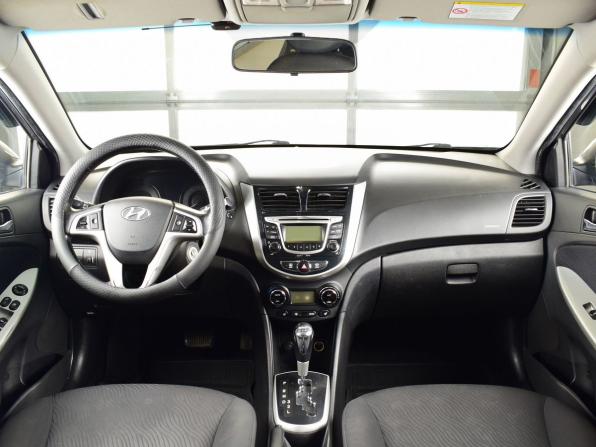 Hyundai Solaris I с пробегом 2014 года, цена 999 995 рублей, 209224 км, седан, Автокод Объявления